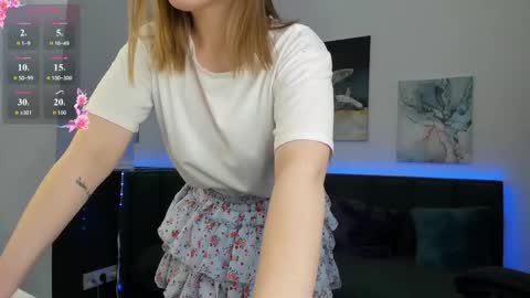 Hi I am Melissa online show from 02.10.26