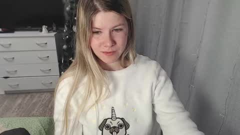 Snapshot of melissa__ray chatting on 01.24.25 Melissa Ray online show from 01.24.25