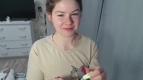 Snapshot of melissa__ray chatting on 02.12.25 Melissa Ray online show from 02.12.25