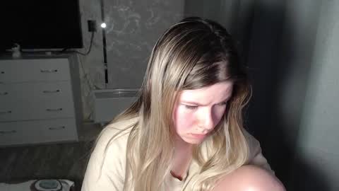 Snapshot of melissa__ray chatting on 02.12.25 Melissa Ray online show from 02.12.25