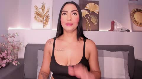 M E L I S S A online show from 04.22.26