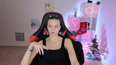 Snapshot of melissa_richardson chatting on 12.18.24 Melissa online show from 12.18.24