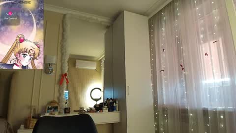 Lisaa online show from 04.08.26