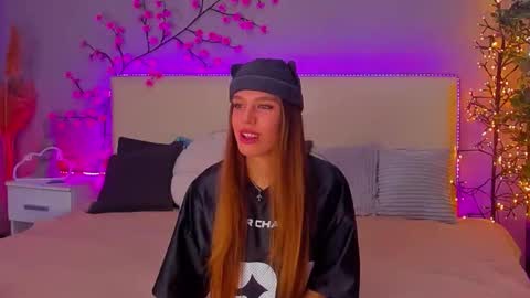 MelissaCrayzy online show from 11.16.25