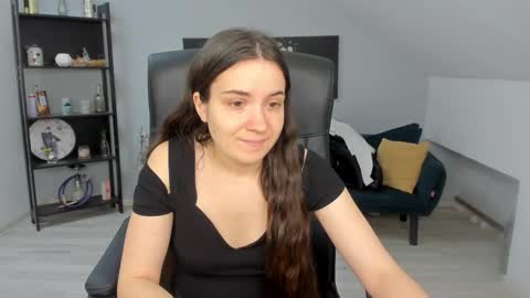 melissawiliam online show from 12.17.25