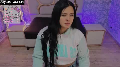 Snapshot of mellani_tay chatting on 11.06.25 Mellani online show from 11.06.25