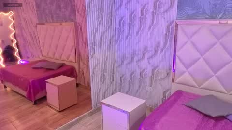 Snapshot of mellani_tay chatting on 01.07.26 Mellani online show from 01.07.26