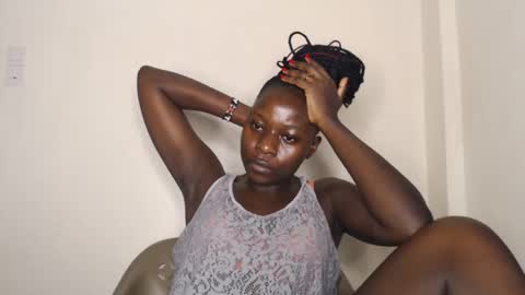 Snapshot of mellanin_pretty_ chatting on 12.23.24 . online show from 12.23.24