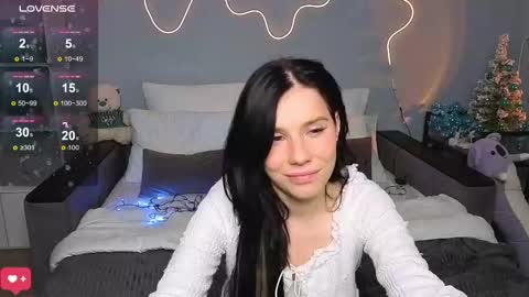 mellhyees online show from 12.20.25