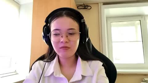 Snapshot of mellieyamazaki chatting on 06.01.26 mellieyamazaki online show from 06.01.26