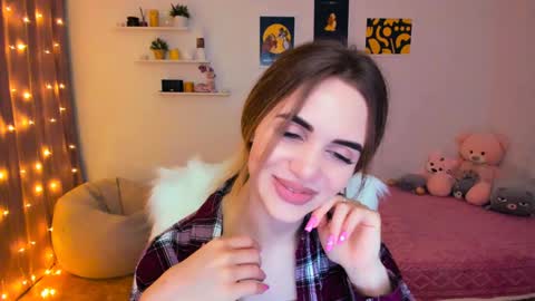 Snapshot of mellifluoustess chatting on 01.18.25 Tessa online show from 01.18.25