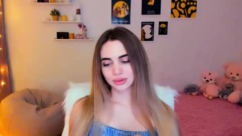 Snapshot of mellifluoustess chatting on 02.01.25 Tessa online show from 02.01.25