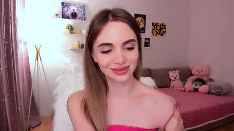 Snapshot of mellifluoustess chatting on 03.08.25 Tessa online show from 03.08.25