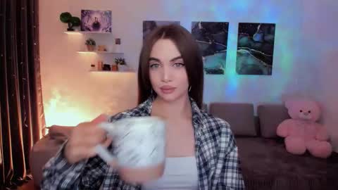 Tessa online show from 12.14.25