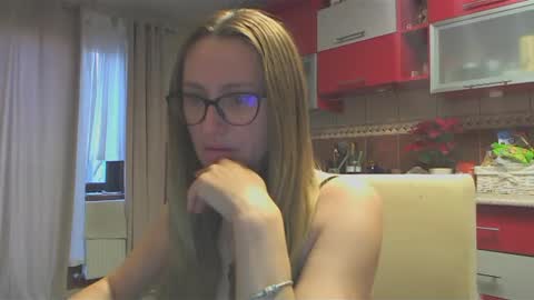 Melly online show from 01.16.25