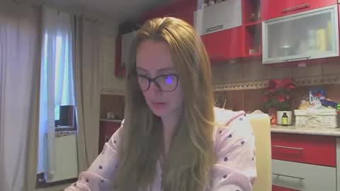 Melly online show from 01.20.25