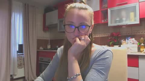 Melly online show from 01.27.25