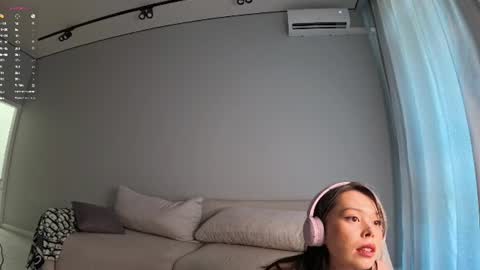 Snapshot of melmean chatting on 06.17.26 Mel online show from 06.17.26