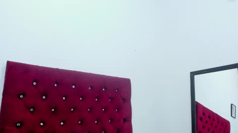 Snapshot of meloddy_megann chatting on 04.25.26 Melody online show from 04.25.26