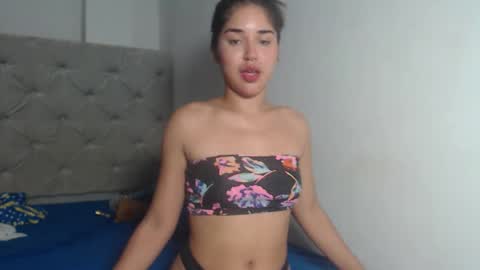 melody phillips online show from 11.09.25