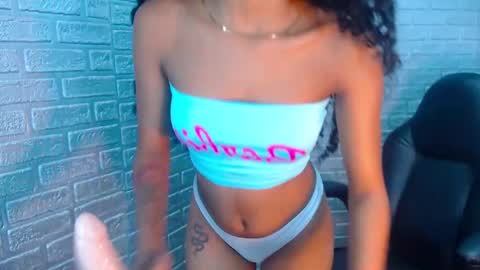 Snapshot of melody_stan chatting on 02.08.25 I AM MELODY online show from 02.08.25