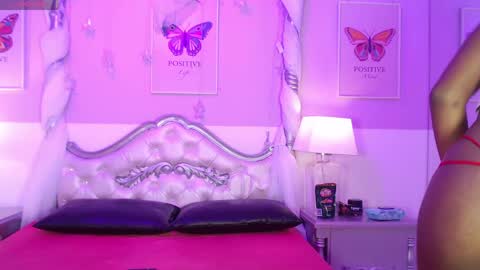 Snapshot of melodyblazze chatting on 04.28.26 online show from 04.28.26