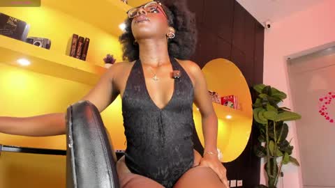 Snapshot of melodyblazze chatting on 05.26.26 online show from 05.26.26