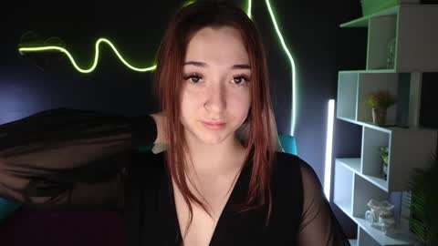 Snapshot of mencialo chatting on 12.17.24 Mencialo online show from 12.17.24