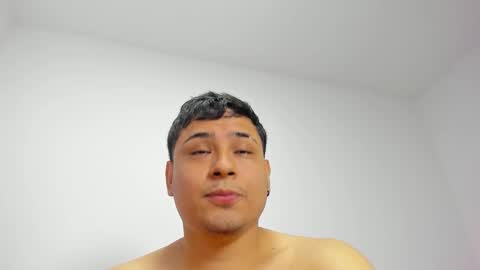 Snapshot of menesesyoryi1 chatting on 03.09.26 Yuta fuck online show from 03.09.26