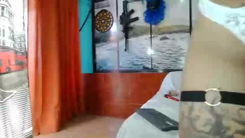 Snapshot of menesis888moon chatting on 10.28.25 menesis888moon online show from 10.28.25