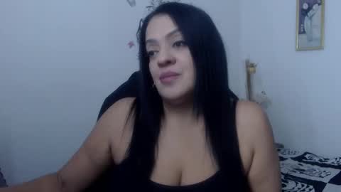 Snapshot of menfismuller1 chatting on 12.15.24 menfismuller online show from 12.15.24