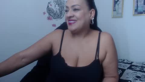 Snapshot of menfismuller1 chatting on 12.20.24 menfismuller online show from 12.20.24