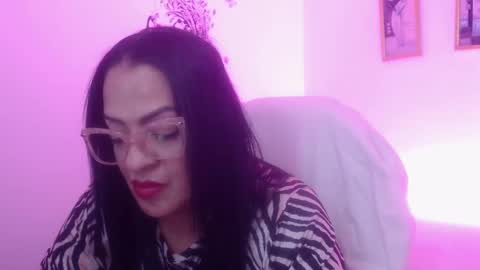 Snapshot of menfismuller1 chatting on 02.13.25 menfismuller online show from 02.13.25