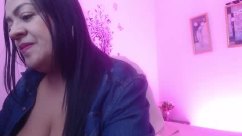 Snapshot of menfismuller1 chatting on 02.22.25 menfismuller online show from 02.22.25