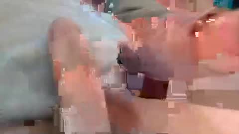 Snapshot of menuke chatting on 12.25.24 Manuke online show from 12.25.24