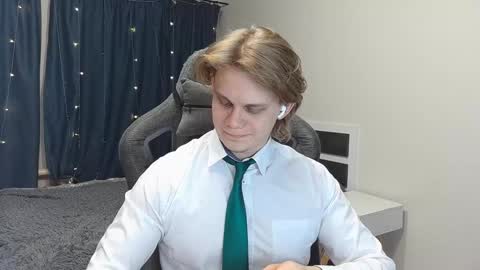 Mickey online show from 12.24.24