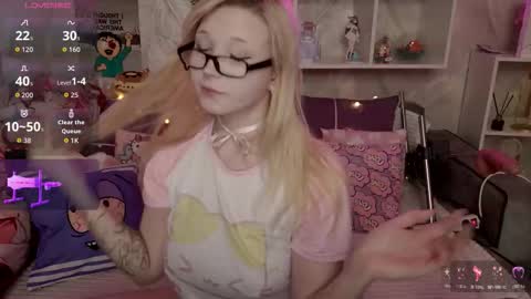 Snapshot of meowkakitty chatting on 02.16.26 MeowkaKitty online show from 02.16.26