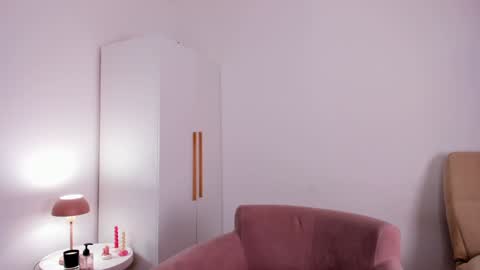 Lina online show from 01.27.25