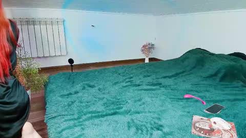 meowroslava online show from 11.18.25