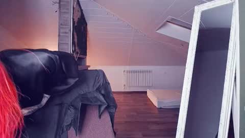 Snapshot of meowroslava chatting on 03.19.26 meowroslava online show from 03.19.26