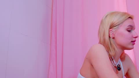 Lilu online show from 04.15.26