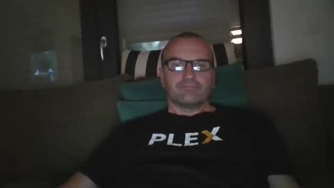 Snapshot of mep222 chatting on 12.14.24 Pat online show from 12.14.24