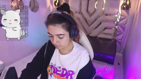    online show from 09.12.25