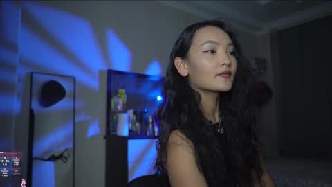 Next show on 03 Dec online show from 11.26.25