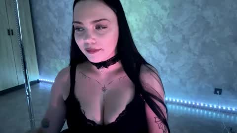 Snapshot of mercedezkilburn chatting on 03.20.26 Alice online show from 03.20.26