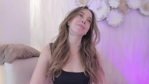 Snapshot of meredit_lane chatting on 06.16.26 online show from 06.16.26