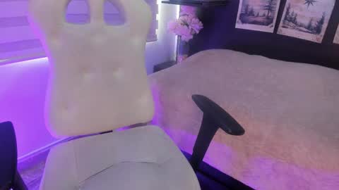 meredith_spencer online show from 10.01.25