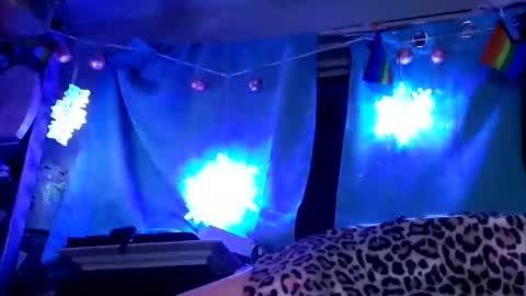 Snapshot of merelyalover chatting on 01.27.25 gurlnips online show from 01.27.25