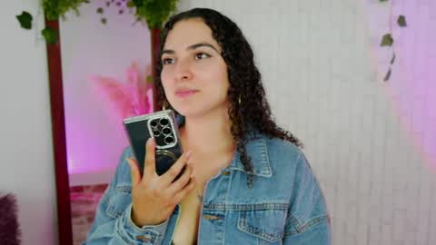 Merida Bell online show from 09.27.25