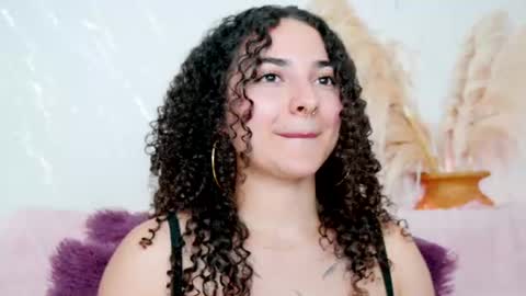 Snapshot of merida_bell18 chatting on 06.12.26 Merida Bell online show from 06.12.26